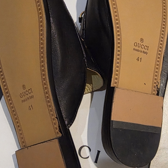 Designer Inspired Black Leather Loafers with Gold Hardware 41 - Picture 2 of 3